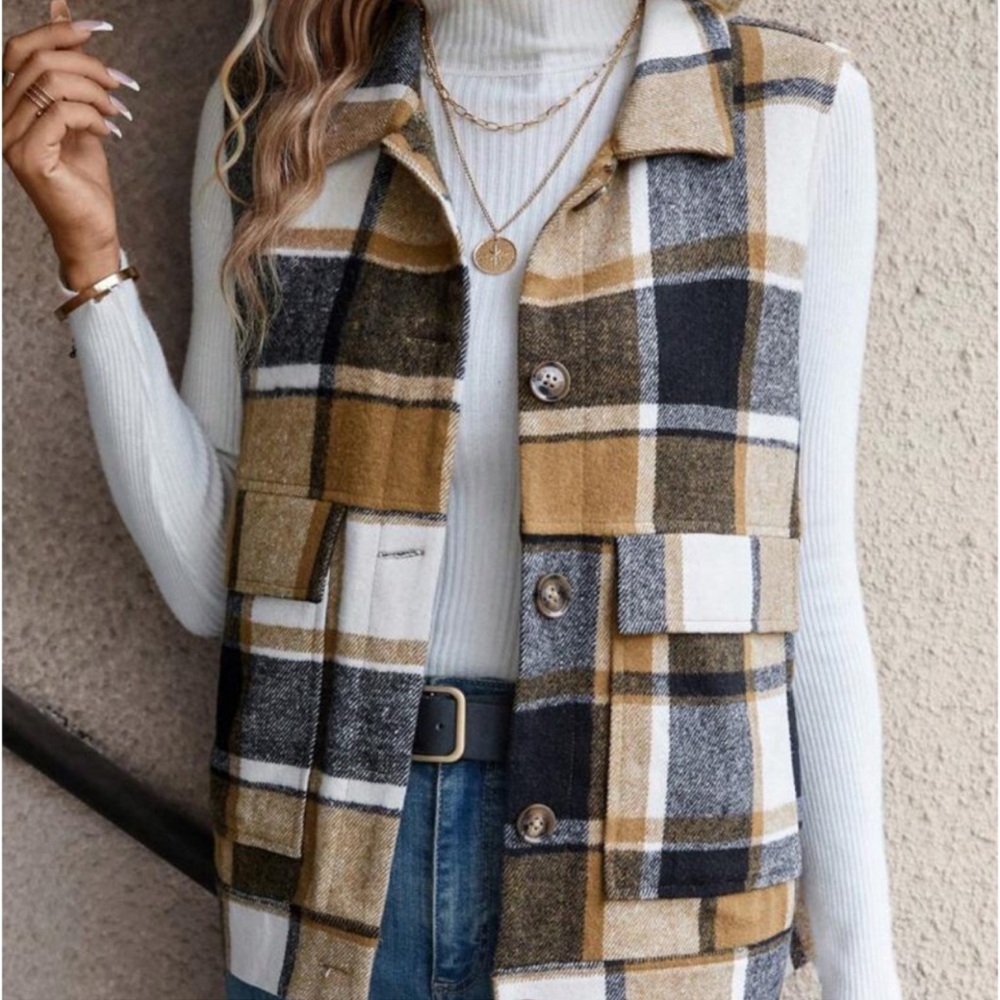 New plaid button down vest - Picture 4 of 6